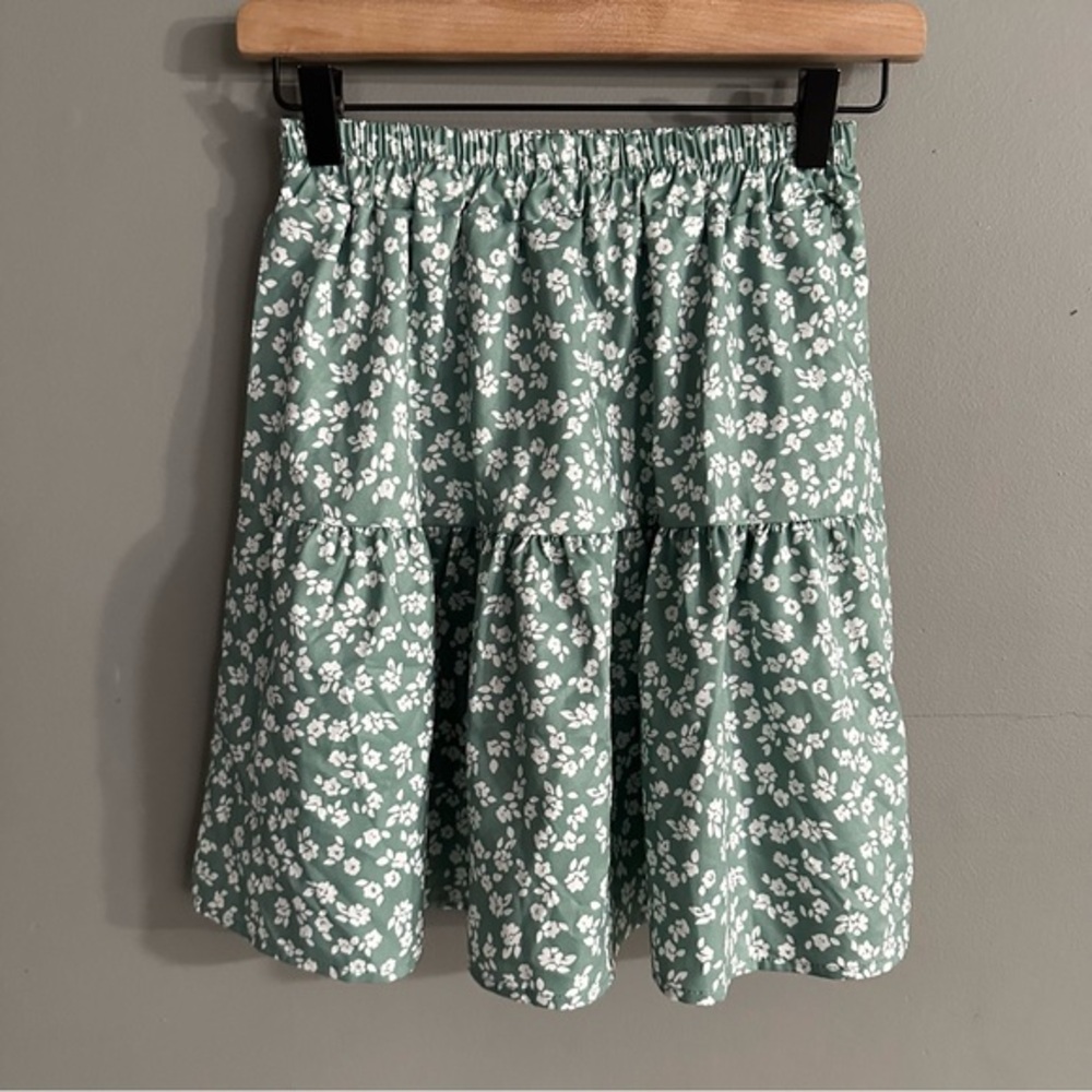 Shein Midi Floral Skirt |‎ Green & White | Small